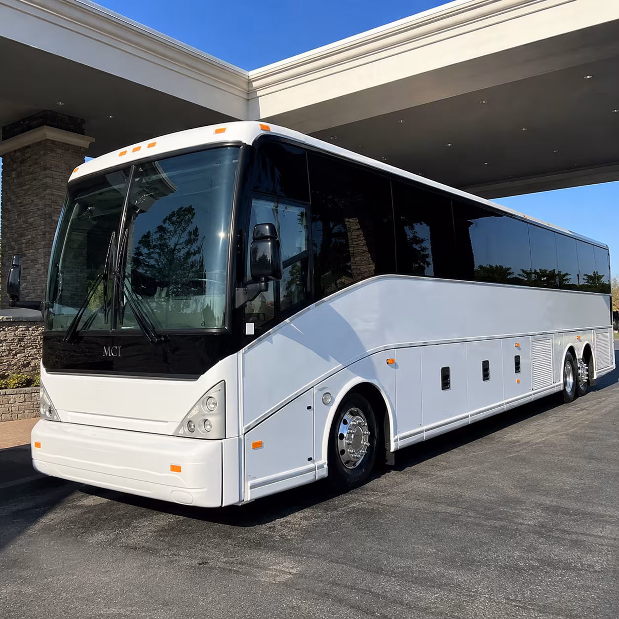 federal agency shuttles between downtown syracuse and hancock field