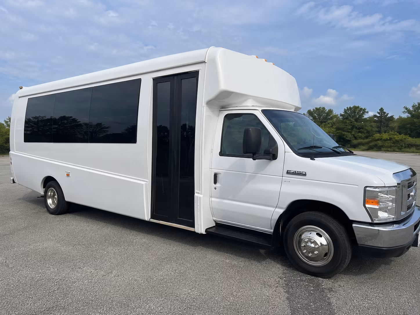 find syracuse night out party bus rental